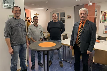 Neues Führungsteam der Kolpingsfamilie Monheim: (von links) Armin Strobl, Robert Zausinger und Martin Meyer mit dem scheidenden 1. Vorsitzenden Hubert Blank