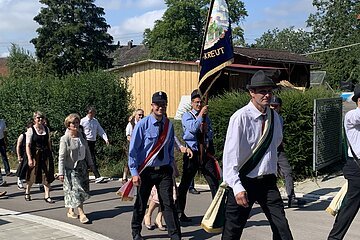 Dorferneuerung Flotzheim Festzug