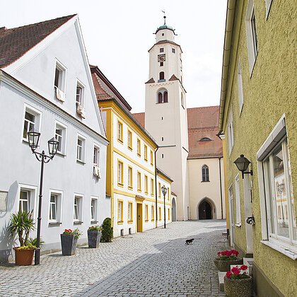 Stadtpfarrkirche St. Walburga Monheim